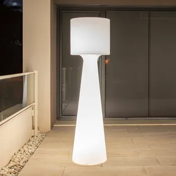 Venkovní osvětlení Stojací lampa Newgarden Grace výška kabelu 140 cm - Délka kabelu 4 m bílá 1 x 22 W LED - Doprava zdarma