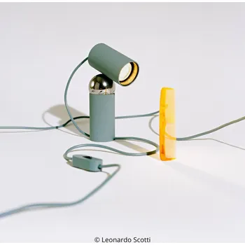 Lampička Stolní lampa FLOS Bilboquet, zelená, otočná, GU10-LED - Délka kabelu 200 cm šalvěj 1 x 7,5 W LED - Doprava zdarma