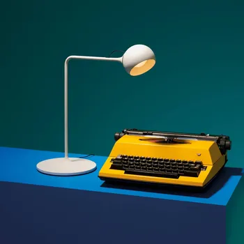 Lampička Artemide Ixa LED stolní lampa, bílošedá - Ø stínidla 10 cm, Ø základny 20 cm bílošedý 1 x 9 W LED - Doprava zdarma