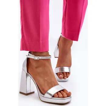 Dámské sandále Módní semišové sandály na čtvercovém podpatku Merila Barva: Stříbrná, Velikost: 41