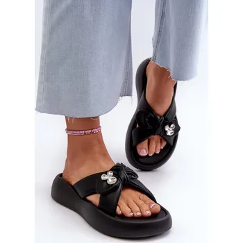 Dámské pantofle Dámské kožené klíny na platformě GOE NN2N4109 Barva: Černá, Velikost: 37