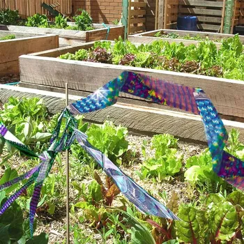 Odpuzovač zvířat Páska IRRI-Tape 500ft KIT plaší a dráždí škodlivé ptáky