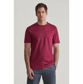 Pánské oblečení TRIČKO GANT REG TONAL SHIELD SS T-SHIRT RICH WINE