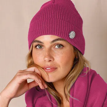 Čepice Čepice s ozdobným bižu knoflíkem fuchsie