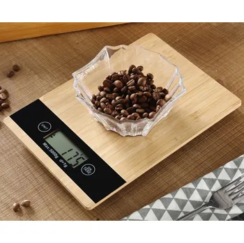 Interex design Kuchyňská váha s LCD displejem 5kg / Bambusové dřevo