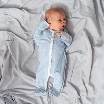 Kojenecký overall Overal - šedý s hvězdami Velikost: 56