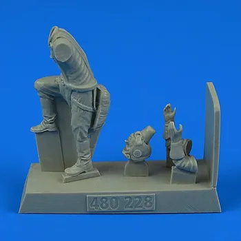 Plastikový model Aerobonus 1/48 Russain WWII Attack Pilot for Il-2