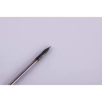 Plastikový model Trojúhelníkové dlátko s třemi ostrými hranami