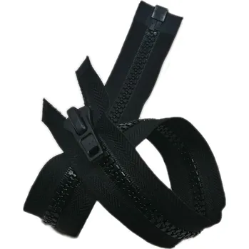 Zip YKK Zip kostěný dělitelný šíře zubů 8mm 58cm černý