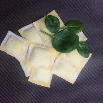 Čerstvé ravioli s ricottou a špenátem, 600 g