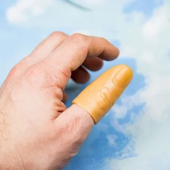 Hlavolam Umělý palec vypadající jako skutečný - kouzelnická rekvizita