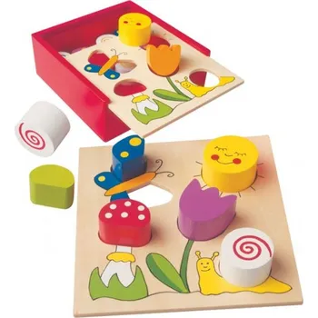 Dřevěná hračka Bino 84154 - Krabička s vkládacími tvary (louka)