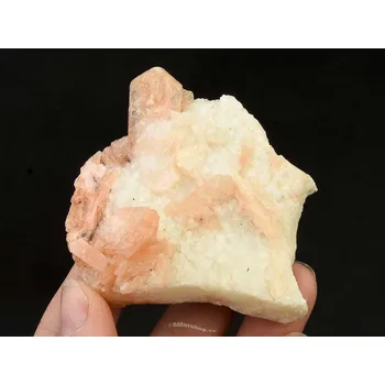 Přírodní kámen Stilbit zeolit drúza 79g