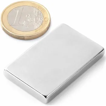 Dekorativní magnet SOLLAU Neodymový magnet hranol 40x25x5 mm, N40, poniklovaný