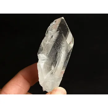 Přírodní kámen Křišťál krystal QA z Brazílie 38g