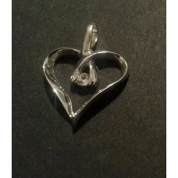 Přívěsek Srdíčko zdobené umělým kubickým zirkonem - přívěsek