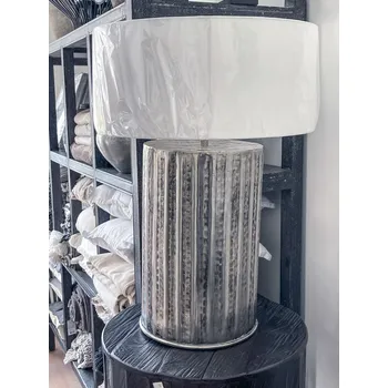 Stojací lampa Kovová tepaná lampa