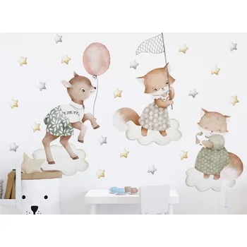 Samolepící dekorace DEKORACJAN Nálepka na zeď - Krajina snů - Zvířátka na mráčcích