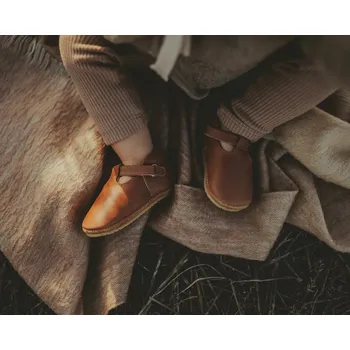 Capáčky Donsje Kožené capáčky Elia Cognac Velikost: 24-30 měsíců Donsje Elia