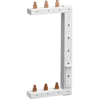 Rozvaděč KCL363R Meziřadové přípojnice, 3-pólové propojení ze spodu pro 2 řady, pravé, Hager