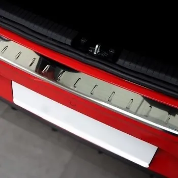 Autodíl Alu-Frost Nerezový kryt prahu pátých dveří Volkswagen Taigo (od roku 2021>) profilovaný lesklý -