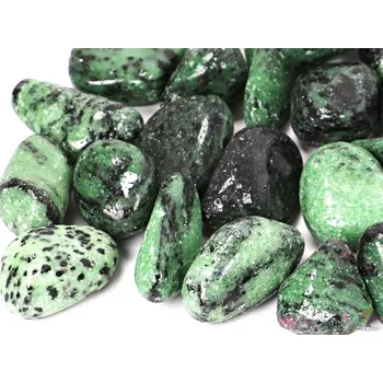 Přírodní kámen Magieprirody.cz Tromlovaný kámen Zoisit L velikost 25 - 45 mm - Brazílie #130 Množství: 1ks