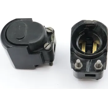 Příslušenství k šicímu stroji Objímka žárovky