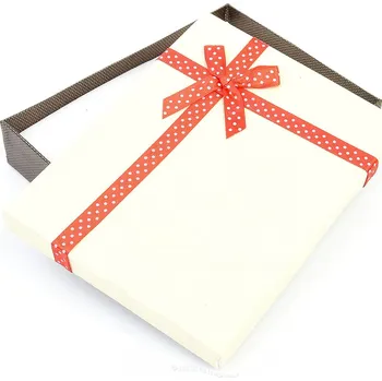 Dárková krabička Dárková krabička smetanová s mašlí 16,5 x 13cm