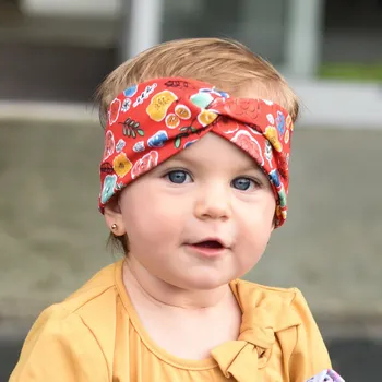 Čelenka červená bavlněná čelenka s kytičkami