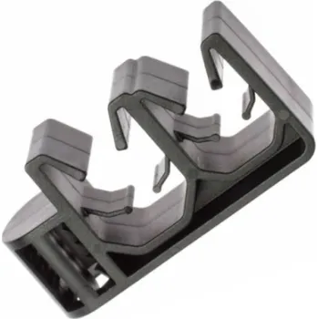 Oprava karosérie Svorka - držák palivových hadiček