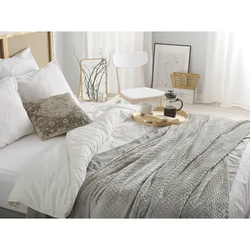 Přehoz na lůžko Deka šedý přehoz 200 x 220 texturovaná jemná Beliani