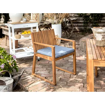 Podsedák Sada 8 modrých polštářů na zahradní židli, uvázaná na univerzálním sedadle, odolná proti UV záření Beliani