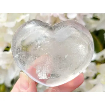 Přírodní kámen Křišťál srdce Madagaskar 203g