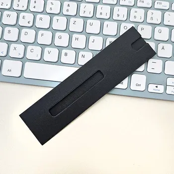 Papírové pouzdro na pero Simple Black