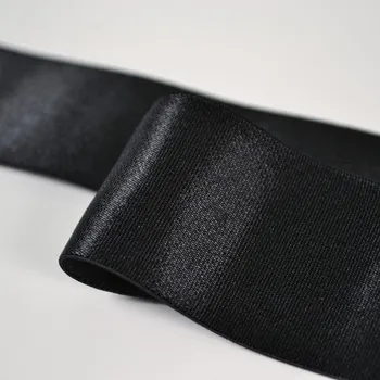 Guma saténová 4 cm černá