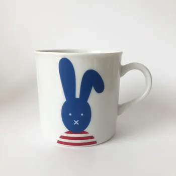 Porcelánový hrneček varianta: Modrý králík