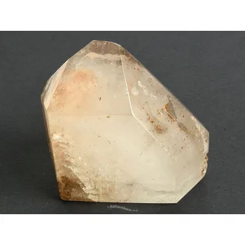 Přírodní kámen Křišťál s inkluzí broušená forma 215g