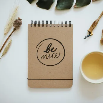 Blok Be Nice Papírový blok přírodní linkovaný horní vazba A5
