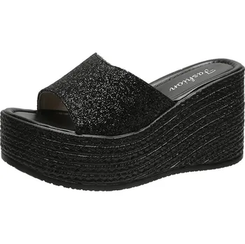 Dámské pantofle Dámské třpytivé pantofle na vysoké platformě Barva: Černá, Velikost EUR: 41