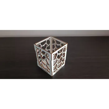 Svícen Dřevěný stojánek, svícen - srdce