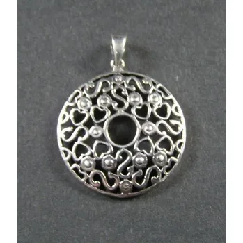 Přívěsek Zdobený kruh - stříbrný přívěsek / přívěsek ze stříbra
