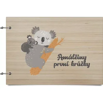 Fotokniha Dřevěné album se sponami První krůčky se jménem - koala