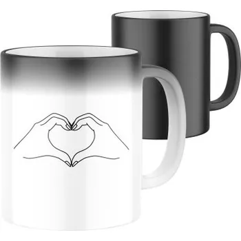Magický keramický hrnek s potiskem Srdce z dlaní