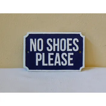 Domovní cedule LITINOVÁ CEDULKA - NO SHOES PLEASE