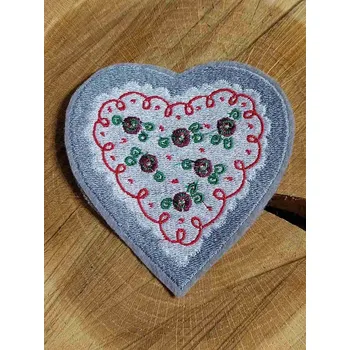 Textilní nažehlovací páska Nažehlovačka srdce velké