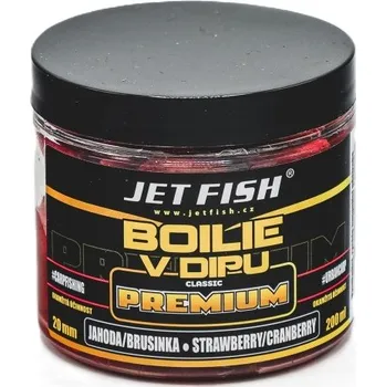 Boilies Jet Fish Boilie V Dipu Premium Clasicc 200 ml 20 mm - Jahoda Brusinka