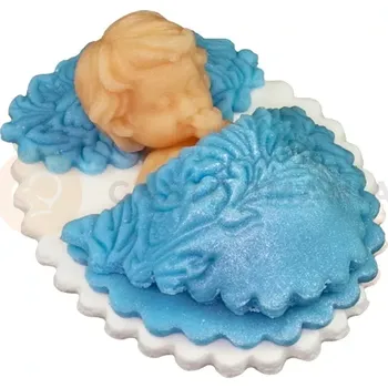 Výroba svíčky Děťátko pod dekou na křtiny, cukrové figurky 8,5 cm, modrá | MAGMART, CH CH M N