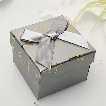 Dárková krabička Dárková krabička kostka - nápisy stříbrná