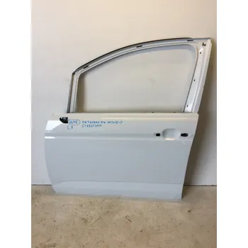 Dveře karosérie Levé přední dveře VW Touran 5TA RV 2015-> 5TA831311P