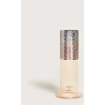 Svíčka Starck svícen + svíčka Peau de Soie/Hedvábná tvář 120g růžová - Maison Berger Paris